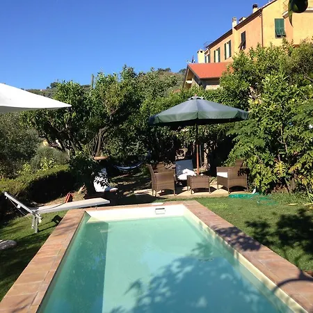 Agriturismo Borgo Muratori בית חווה *
